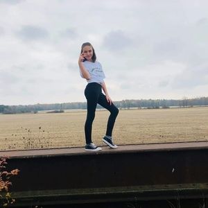 Meet your Posher, Sam